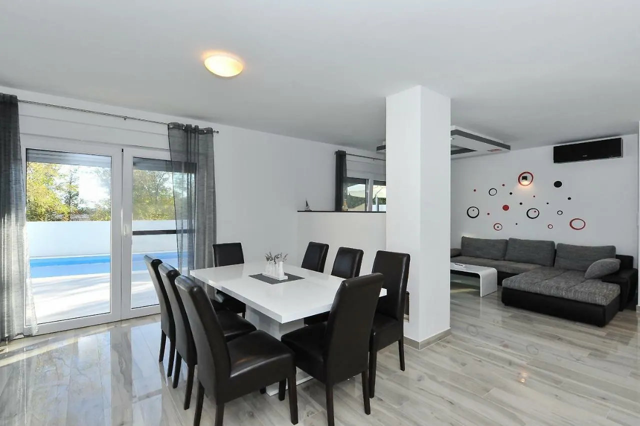 Villa Lily Zadarvillas Privlaka
